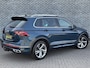 Volkswagen Tiguan 1.5 TSI DSG R-Line Business+ | Trekhaak | Panoramadak | Matrix-LED Koplampen | Keyless Entry | Elektrische Achterklep | Sportstoelen | Navigatie Discover Media | Apple Carplay | Android Auto