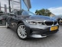 BMW 3-Serie Touring 330e eDrive Edition | Stoelverwarming | Trekhaak | PDC | Leder | Climate | Dealer Onderhouden | ORG NL |