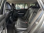 BMW 3-Serie Touring 330e eDrive Edition | Stoelverwarming | Trekhaak | PDC | Leder | Climate | Dealer Onderhouden | ORG NL |