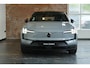 Volvo EX30 Single Motor Extended Range Plus 69 kWh | 98% SOH | Harman Kardon Premium Audio | Keyless Entry | 19" Lichtmetalen Velgen| Zwart Dak | Google Infotainment | Achteruitrijcamera | Parkeersensoren voor + achter |