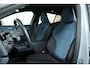 Volvo EX30 Single Motor Extended Range Plus 69 kWh | 98% SOH | Harman Kardon Premium Audio | Keyless Entry | 19" Lichtmetalen Velgen| Zwart Dak | Google Infotainment | Achteruitrijcamera | Parkeersensoren voor + achter |