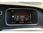 Volvo V40 1.5 T3 Polar+ Sport | Panoramadak | Verwarmbare voorstoelen | 100% dealeronderhouden | Extra getint glas | Achteruitrijcamera | Harman Kardon | 17 inch. lichtmetalen velgen | Volvo Guard alarm | Navigatie | Parkeersensoren voor + achter | Keyless entry | Climate control