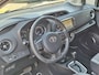 Toyota Yaris 1.5 Hybrid Y20 | Navigatie, Stoelverwarming, Lichtmetalen velgen, Privacy glass, Cruise control, Climate control