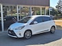 Toyota Yaris 1.5 Hybrid Y20 | Navigatie, Stoelverwarming, Lichtmetalen velgen, Privacy glass, Cruise control, Climate control