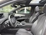 Peugeot 3008 1.6 HYbrid4 300 GT | Weinig kilometers | Schuif-/kanteldak | Adaptieve Cruise Control | Achteruitrijcamera | Dodehoek detectie