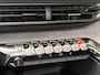 Peugeot 3008 1.6 HYbrid4 300 GT | Weinig kilometers | Schuif-/kanteldak | Adaptieve Cruise Control | Achteruitrijcamera | Dodehoek detectie