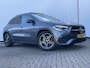 Mercedes-Benz GLA 180 Aut7 Solution AMG Pano.dak Stoel elctr+verw. Trekhaak Carplay Camera Business