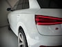 Audi Q3 2.0 TFSI quattro S-Line | Trekhaak Cruise control Climate control