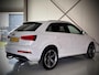 Audi Q3 2.0 TFSI quattro S-Line | Trekhaak Cruise control Climate control
