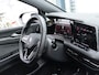 Volkswagen Golf 1.5 TSI R-Line | Trekhaak afneembaar | Side Assist | App Connect | Stuur & Stoelverwarming |