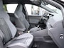 Volkswagen Golf 1.5 TSI R-Line | Trekhaak afneembaar | Side Assist | App Connect | Stuur & Stoelverwarming |