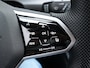 Volkswagen Golf 1.5 TSI R-Line | Trekhaak afneembaar | Side Assist | App Connect | Stuur & Stoelverwarming |