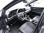 Volkswagen Golf 1.5 TSI R-Line | Trekhaak afneembaar | Side Assist | App Connect | Stuur & Stoelverwarming |