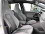 Volkswagen Golf Variant 1.5 eTSI R-Line Business | Harman Kardon | Trekhaak | Panoramadak | IQ Lights | Head up Display | Camera | Stuur & Stoelverwarming |