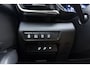 Mazda MX-30 e-SkyActiv 145 Luxury 36 kWh | Schuifkanteldak | Cruise control | Achteruitrijcamera | Elek. verstelbare stoelen | Dodehoekdetectie | Verwarmde voorstoelen | Memory seats | Parkeersensoren | Airco | Navigatie | BOSE-soundsystem | Apple carplay/Android auto |