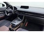 Mazda MX-30 e-SkyActiv 145 Luxury 36 kWh | Schuifkanteldak | Cruise control | Achteruitrijcamera | Elek. verstelbare stoelen | Dodehoekdetectie | Verwarmde voorstoelen | Memory seats | Parkeersensoren | Airco | Navigatie | BOSE-soundsystem | Apple carplay/Android auto |