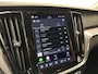 Volvo V60 2.0 B3 Essential TREKHAAK CRUISE CARPLAY NAVI LM ECC.