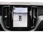 Volvo XC60 T8 455PK Automaat Plug-in hybrid AWD Plus Dark / Adaptieve Cruise control / Semi elektrisch wegklapbare trekhaak / 360 Camera / Stoel- en stuurverwarming / Panoramisch schuif-kanteldak / Elektrische achterklep / Elektrische stoelen met geheugen