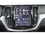 Volvo XC60 T8 455PK Automaat Plug-in hybrid AWD Plus Dark / Adaptieve Cruise control / Semi elektrisch wegklapbare trekhaak / 360 Camera / Stoel- en stuurverwarming / Panoramisch schuif-kanteldak / Elektrische achterklep / Elektrische stoelen met geheugen