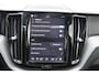 Volvo XC60 T8 455PK Automaat Plug-in hybrid AWD Plus Dark / Adaptieve Cruise control / Semi elektrisch wegklapbare trekhaak / 360 Camera / Stoel- en stuurverwarming / Panoramisch schuif-kanteldak / Elektrische achterklep / Elektrische stoelen met geheugen