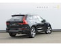 Volvo XC60 T8 455PK Automaat Plug-in hybrid AWD Plus Dark / Adaptieve Cruise control / Semi elektrisch wegklapbare trekhaak / 360 Camera / Stoel- en stuurverwarming / Panoramisch schuif-kanteldak / Elektrische achterklep / Elektrische stoelen met geheugen