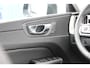 Volvo XC60 T8 455PK Automaat Plug-in hybrid AWD Plus Dark / Adaptieve Cruise control / Semi elektrisch wegklapbare trekhaak / 360 Camera / Stoel- en stuurverwarming / Panoramisch schuif-kanteldak / Elektrische achterklep / Elektrische stoelen met geheugen