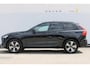 Volvo XC60 T8 455PK Automaat Plug-in hybrid AWD Plus Dark / Adaptieve Cruise control / Semi elektrisch wegklapbare trekhaak / 360 Camera / Stoel- en stuurverwarming / Panoramisch schuif-kanteldak / Elektrische achterklep / Elektrische stoelen met geheugen