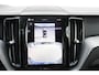 Volvo XC60 T8 455PK Automaat Plug-in hybrid AWD Plus Dark / Adaptieve Cruise control / Semi elektrisch wegklapbare trekhaak / 360 Camera / Stoel- en stuurverwarming / Panoramisch schuif-kanteldak / Elektrische achterklep / Elektrische stoelen met geheugen