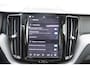 Volvo XC60 T8 455PK Automaat Plug-in hybrid AWD Plus Dark / Adaptieve Cruise control / Semi elektrisch wegklapbare trekhaak / 360 Camera / Stoel- en stuurverwarming / Panoramisch schuif-kanteldak / Elektrische achterklep / Elektrische stoelen met geheugen