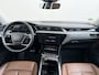 Audi E-tron 55 Quattro 408PK Edition 95kWh Leder+Verwarmd Trekhaak Elek.Achterklep Navi Ecc Lmv 20" Cruise Control Privacy Glas Led SOH 87% Isofix DAB Bluetooth Lane Assist Virtual Cockpit 1.800KG Trekhaak Origineel Nederlandse Auto