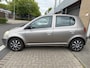 Toyota Yaris 1.3 VVT-i Idols 5DRS AIRCO RIJDT HEEL GOED NAP APK 8-2027