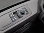 Volkswagen Transporter 2.0 TDI L2H1 30 Style 170PK AUT8 Dubbele schuifdeur, Adaptieve Cruise Controle, Trekhaak, Achteruitrijcamera, Stoelverwarming, Side Assist, Keyless, 17" LM Velgen