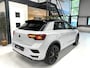 Volkswagen T-Roc 1.5 TSI R-Line/ Cam/ Keyless/ CarPlay/ 19''LMV/ Trekhaak