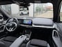 BMW iX1 xDrive30 Launch Edition 67 kWh | Pano-Dak/19"/Adapt.Cruise/3D Camera/HUD/Massage/Comfort Access