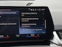 BMW iX1 xDrive30 Launch Edition 67 kWh | Pano-Dak/19"/Adapt.Cruise/3D Camera/HUD/Massage/Comfort Access