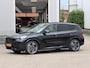 BMW iX1 xDrive30 Launch Edition 67 kWh | Pano-Dak/19"/Adapt.Cruise/3D Camera/HUD/Massage/Comfort Access