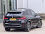 BMW iX1 xDrive30 Launch Edition 67 kWh | Pano-Dak/19"/Adapt.Cruise/3D Camera/HUD/Massage/Comfort Access