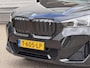 BMW iX1 xDrive30 Launch Edition 67 kWh | Pano-Dak/19"/Adapt.Cruise/3D Camera/HUD/Massage/Comfort Access