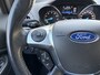 Ford Kuga 1.5i Titanium Styling Pack 6-Bak 120 PK. Zeer goed onderhouden auto van de eerste eigenaar !!! Distributieriem en waterpomp vervangen in 2025 !! Alle keuringen toegestaan !
