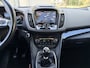 Ford Kuga 1.5i Titanium Styling Pack 6-Bak 120 PK. Zeer goed onderhouden auto van de eerste eigenaar !!! Distributieriem en waterpomp vervangen in 2025 !! Alle keuringen toegestaan !