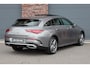 Mercedes-Benz CLA Shooting Brake 250 e AMG Line | Memory | Distronic | Panoramadak | Keyless Go | Verwarmd Stuurwiel | Camera | Sfeerverlichting |
