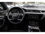Audi E-tron e-tron 55 quattro advanced Pro Line Plus 95 kWh / SoH 95,6 % / Trekhaak / 360Camera / Luchtvering / Keyless / 20'' / CarPlay / Stoelverwarming / Dodehoek / DAB / ACC