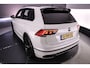 Volkswagen Tiguan R-Line Business+ 1.4 TSI eHybrid 245pk DSG Automaat Trekhaak, Black Style, Panoramadak, Head up display, Adaptive cruise control, Elektrische achterklep