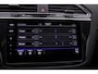 Volkswagen Tiguan R-Line Business+ 1.4 TSI eHybrid 245pk DSG Automaat Trekhaak, Black Style, Panoramadak, Head up display, Adaptive cruise control, Elektrische achterklep