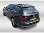Volkswagen Passat Variant 1.5 TSI R-Line Business + / Camera / CarPlay / Leder&Alcantara / 18'' / Stoelverwarming / Dodehoek / DAB / ACC