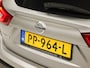 Nissan Qashqai 1.2 N-Connecta (PANORAMADAK, NAVIGATIE, 360 CAMERA, SPORTSTOELEN, GETINT GLAS, TREKHAAK, CRUISE, NIEUWSTAAT)