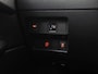 Nissan Qashqai 1.2 N-Connecta (PANORAMADAK, NAVIGATIE, 360 CAMERA, SPORTSTOELEN, GETINT GLAS, TREKHAAK, CRUISE, NIEUWSTAAT)