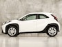 Toyota Aygo 1.0 VVT-i MT Play (APPLE CARPLAY, NAVIGATIE, ADAPTIVE CRUISE, SPORTSTOELEN, LANE ASSIST, CAMERA, NIEUWSTAAT)