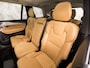 Volvo XC90 2.0 T8 Twin Engine AWD Inscription 7 Persoons 408Pk Automaat (PANORAMADAK, BOWERS&WILKINS, MEMORY SEATS, BRUIN LEDER, CAMERA, STOELKOELING/VERWARMING, HEAD-UP DISPLAY, GETINT GLAS, ELEK ACHTERKLEP, NIEUWSTAAT)