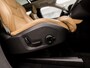 Volvo XC90 2.0 T8 Twin Engine AWD Inscription 7 Persoons 408Pk Automaat (PANORAMADAK, BOWERS&WILKINS, MEMORY SEATS, BRUIN LEDER, CAMERA, STOELKOELING/VERWARMING, HEAD-UP DISPLAY, GETINT GLAS, ELEK ACHTERKLEP, NIEUWSTAAT)